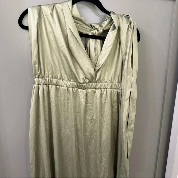 NWT Identity Lingerie Sage Green Bridesmaid Infinity Dress - Size XL/XXL - Picture 3 of 8